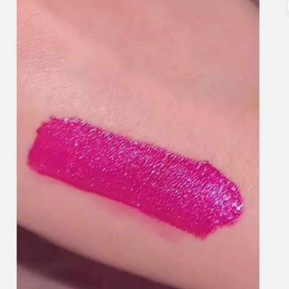 Juicy Couture Metallic Lip Lacquer 01 Femme Metale 5ml Sealed NEW IN BOX - Picture 3 of 4